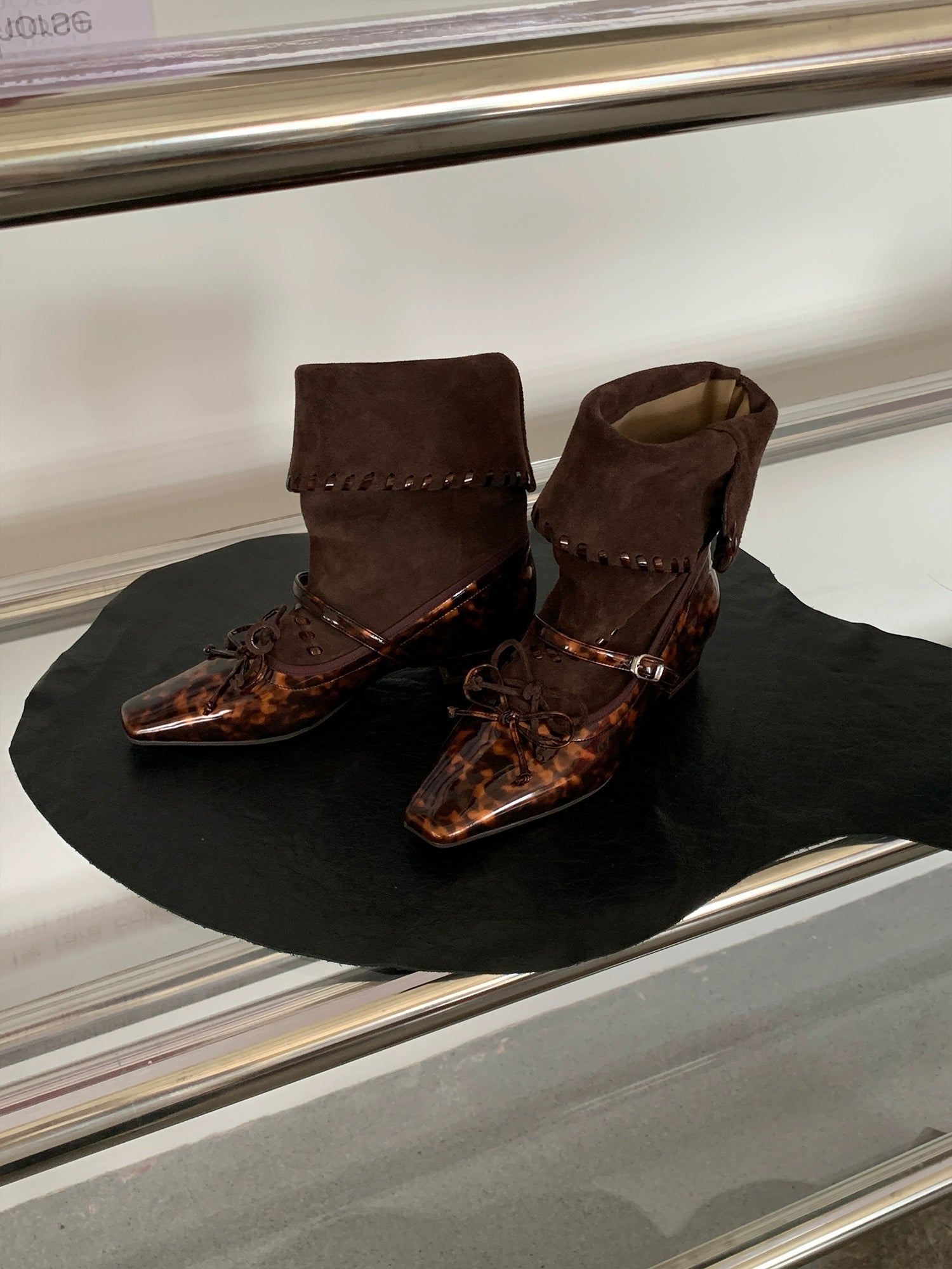 MILOOEY Leather Square-Toe Western Boot