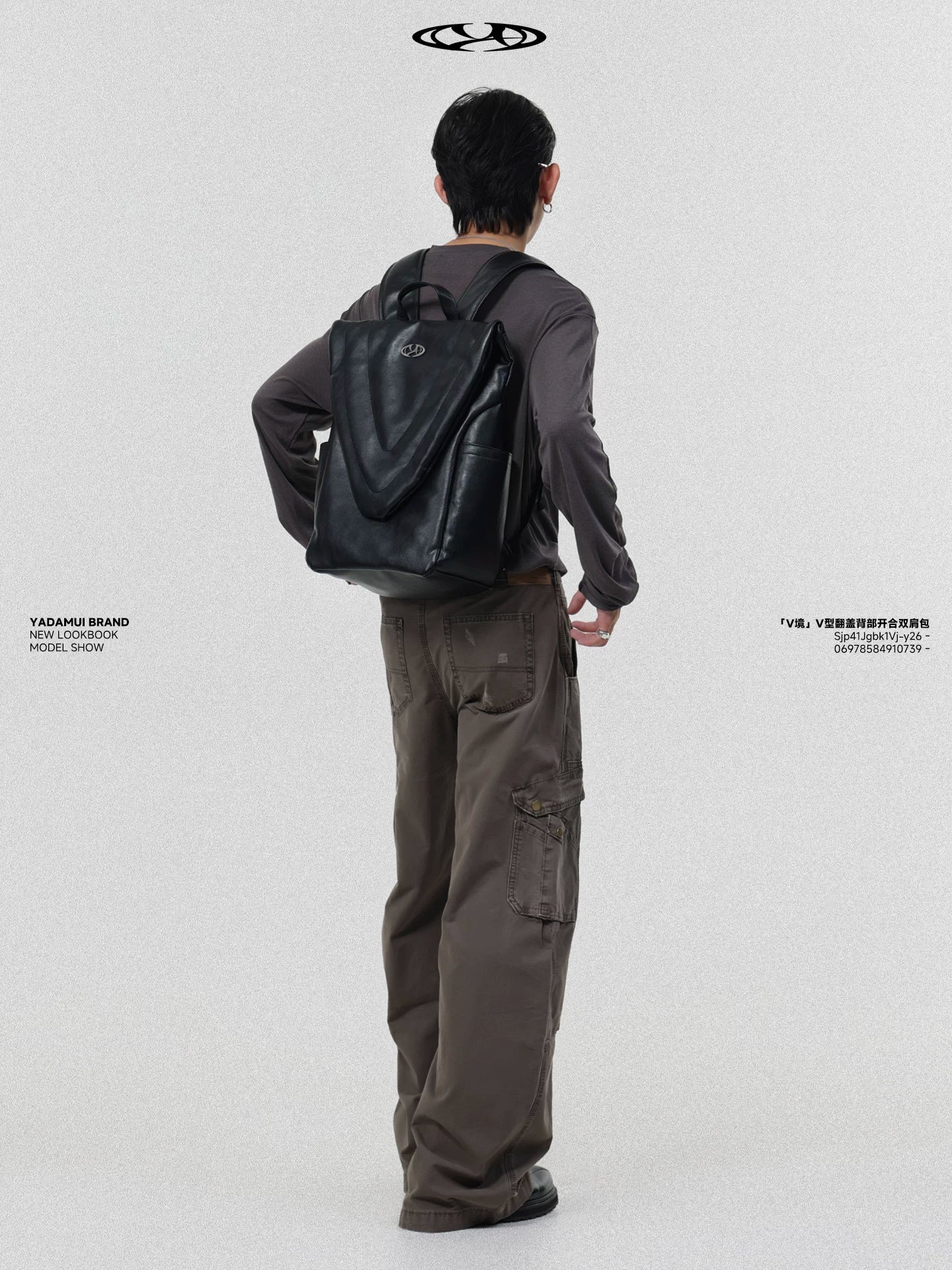 YADAMUI Black Leather Zip-Top Backpack