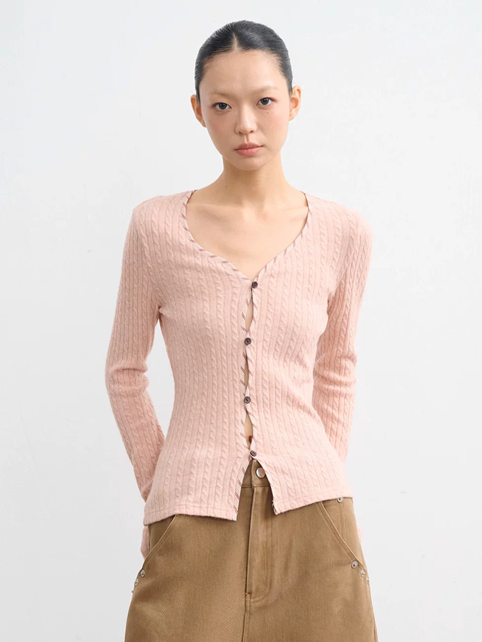 LINY LIBERTY Minimalist Slim-Fit Long-Sleeve Knit Top