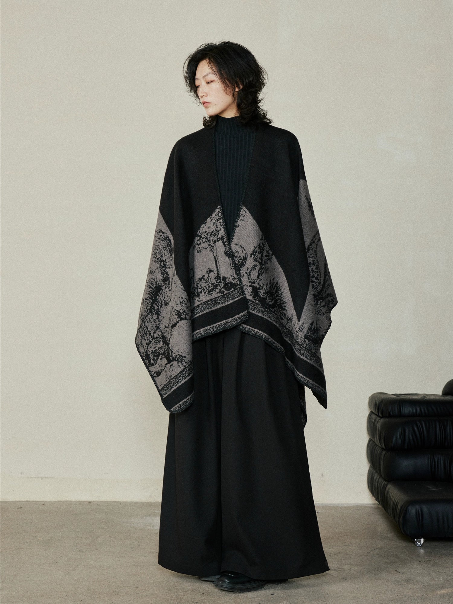 SUNYVONNE Split-ended Cape Large Shawl