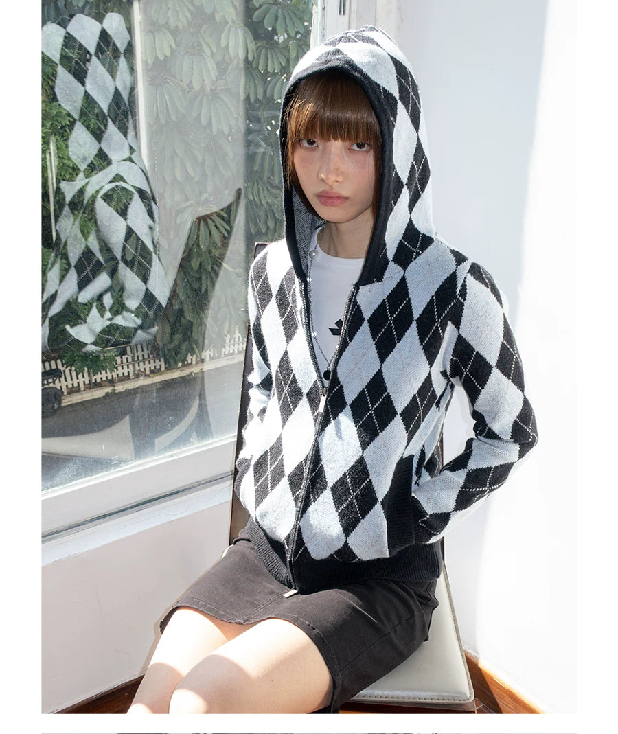 FUNKYFUN Diamond Plaid Contrast Stitching Hooded Knit Sweater Jacket