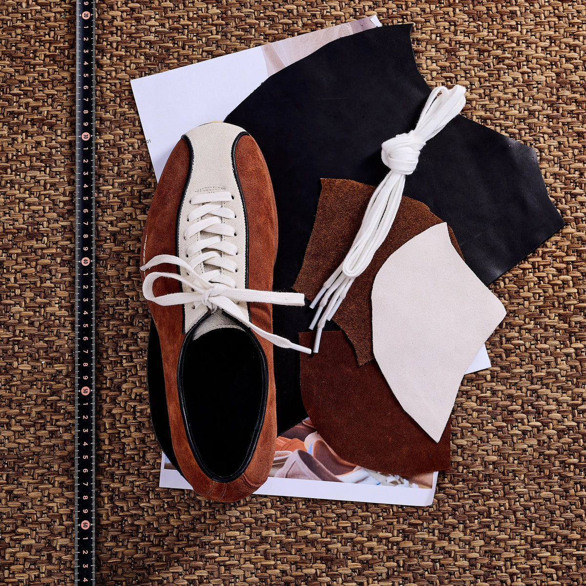 TERRAKOO Leather Round-Toe Lace-Up Bowling Shoe