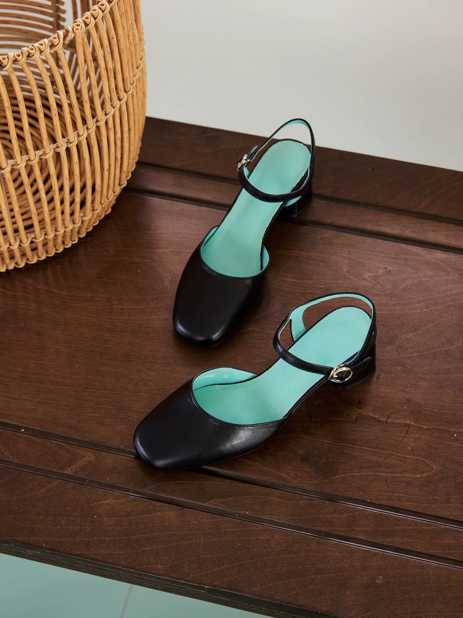 MILOOEY Leather Chunky Heel Mary Jane Sandal