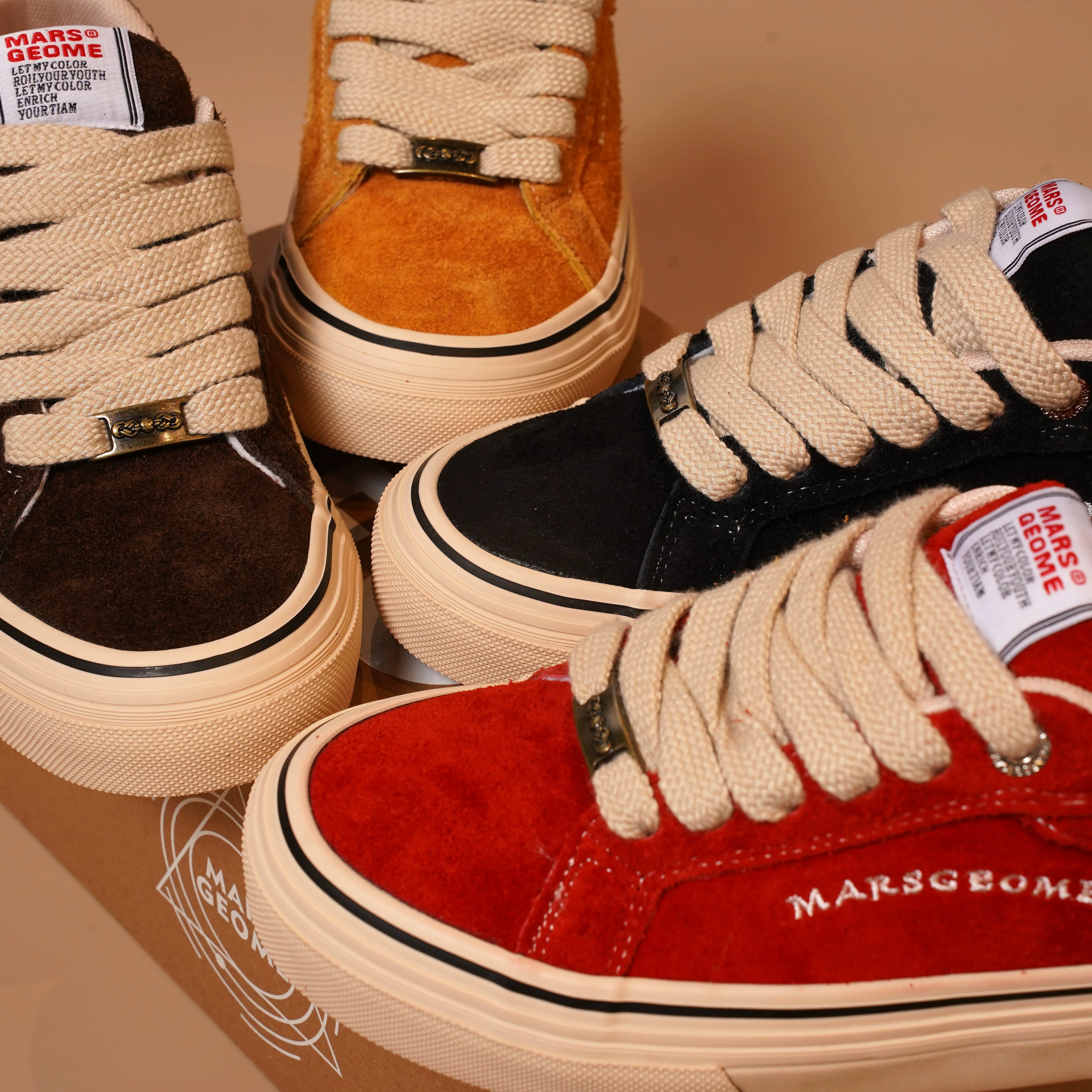MARS GEOME Beef Suede Retro Versatile Board Shoes