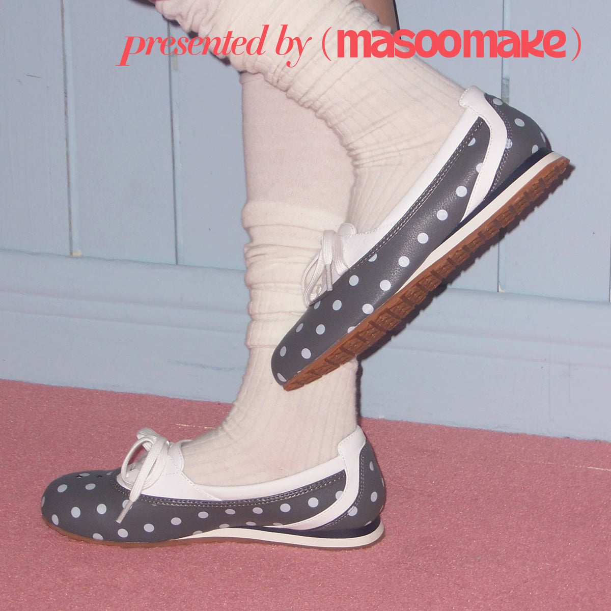 MASOOMAKE Suede Lace-Up Round-Toe Sneaker