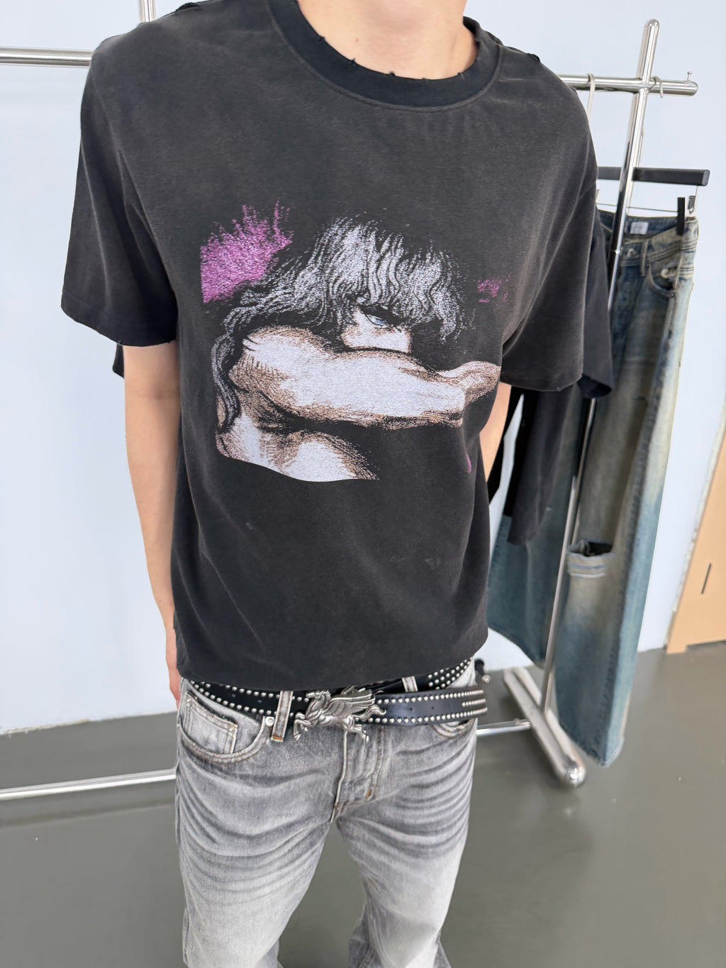 HIGH TABLE Griffith Portrait Washed Black 260g Wrinkle-Resistant Oversized Tee