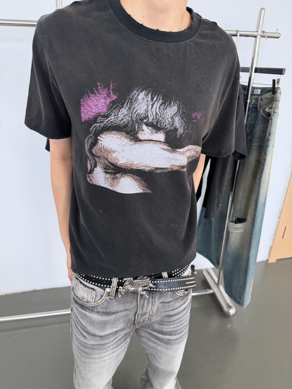 HIGH TABLE Griffith Portrait Washed Black 260g Wrinkle-Resistant Oversized Tee