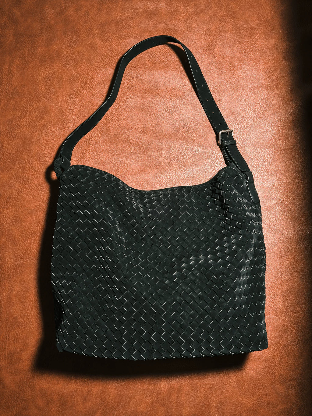 LIMPIDOCULUS Black Handwoven Textured Faux Leather Magnetic Tote Bag