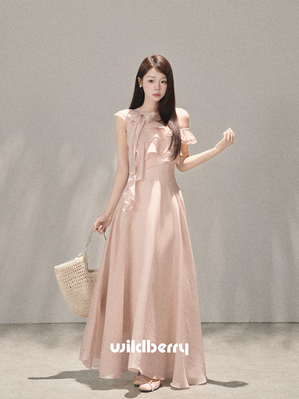 Wildberry Slanted Shoulder Waist Temperament Dress