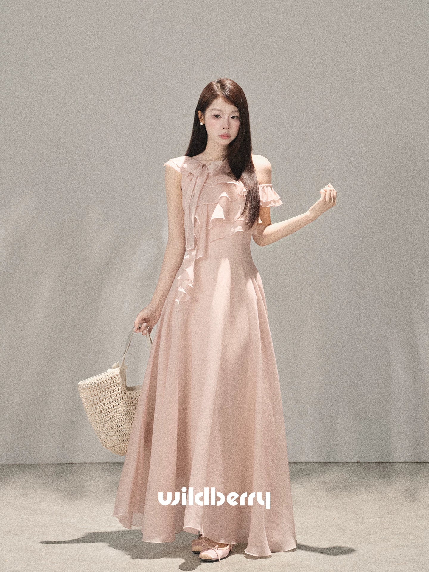 Wildberry Slanted Shoulder Waist Temperament Dress