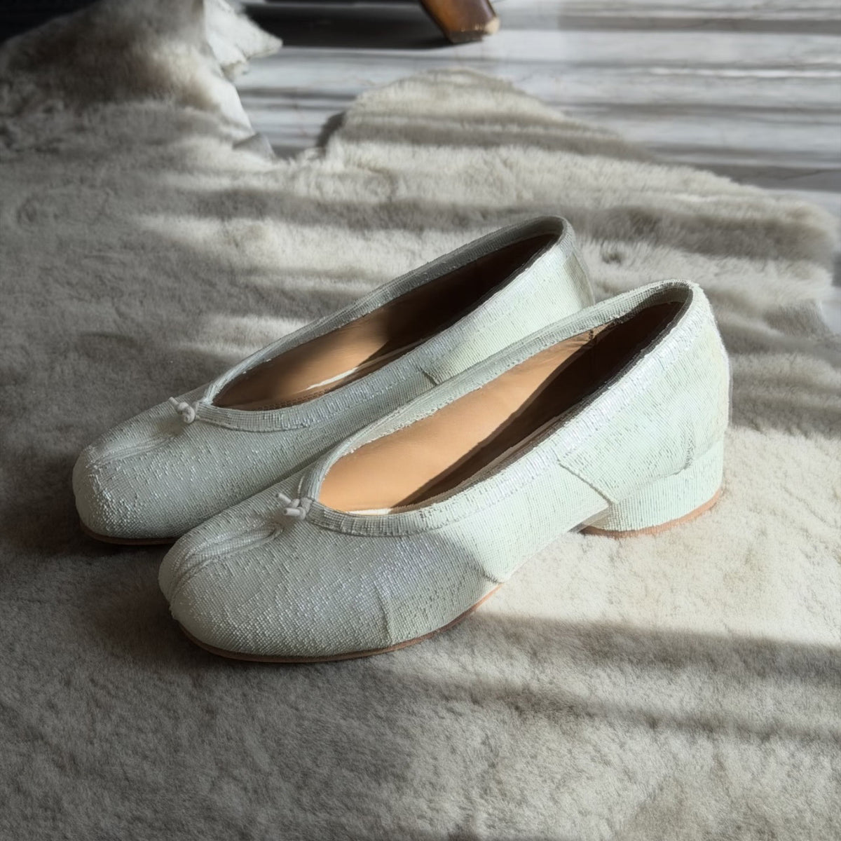HZxingj Leather Split-Toe Chunky Heel Ballet Flat