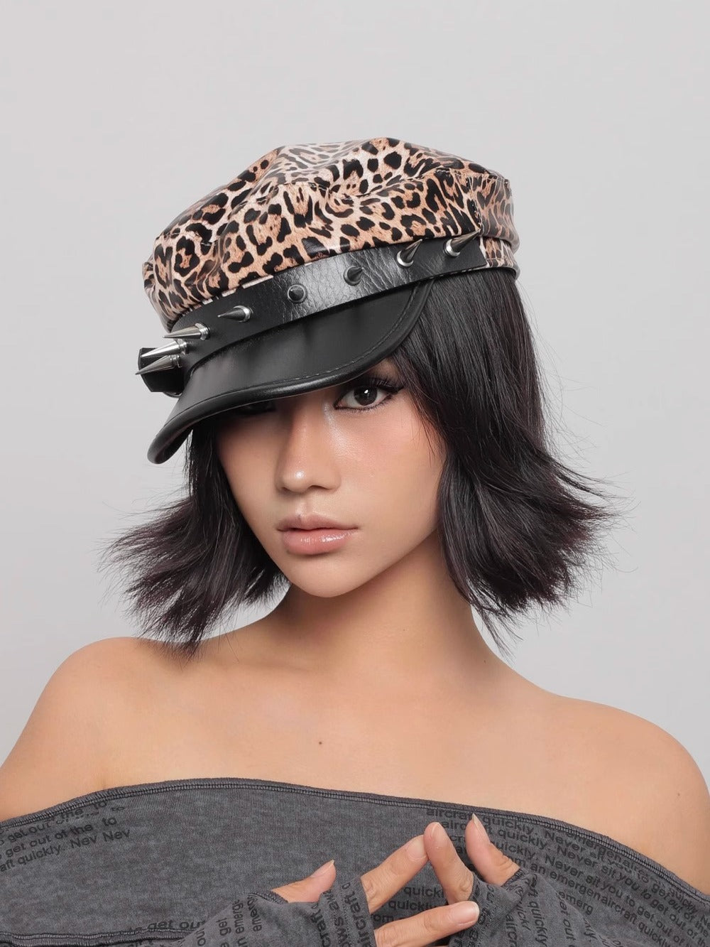WORLDWIDE Leopard Print Y2k Vintage Beret