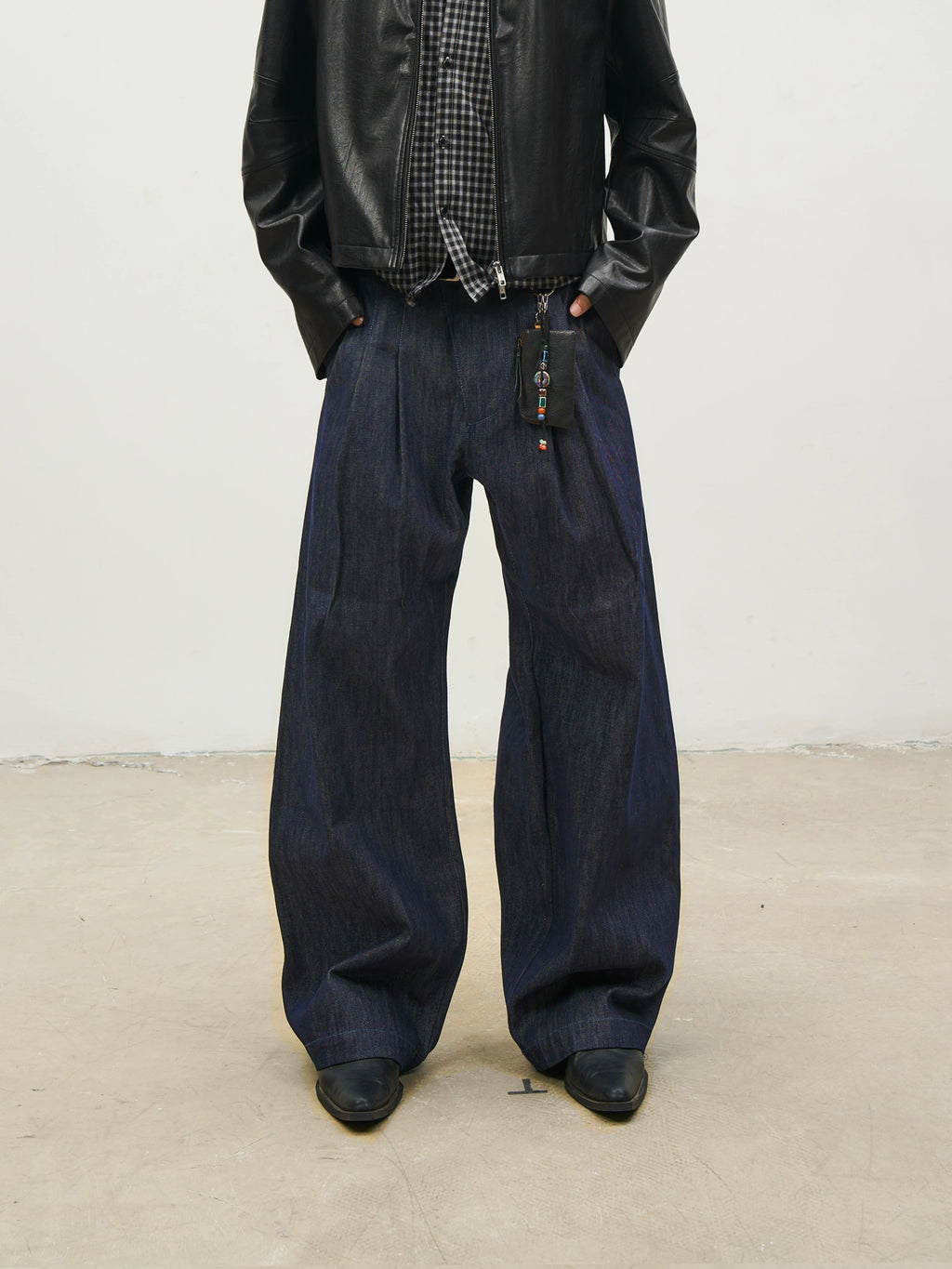 SOUTHFISH Slanted Placket Loose Pleated Silhouette Jeans
