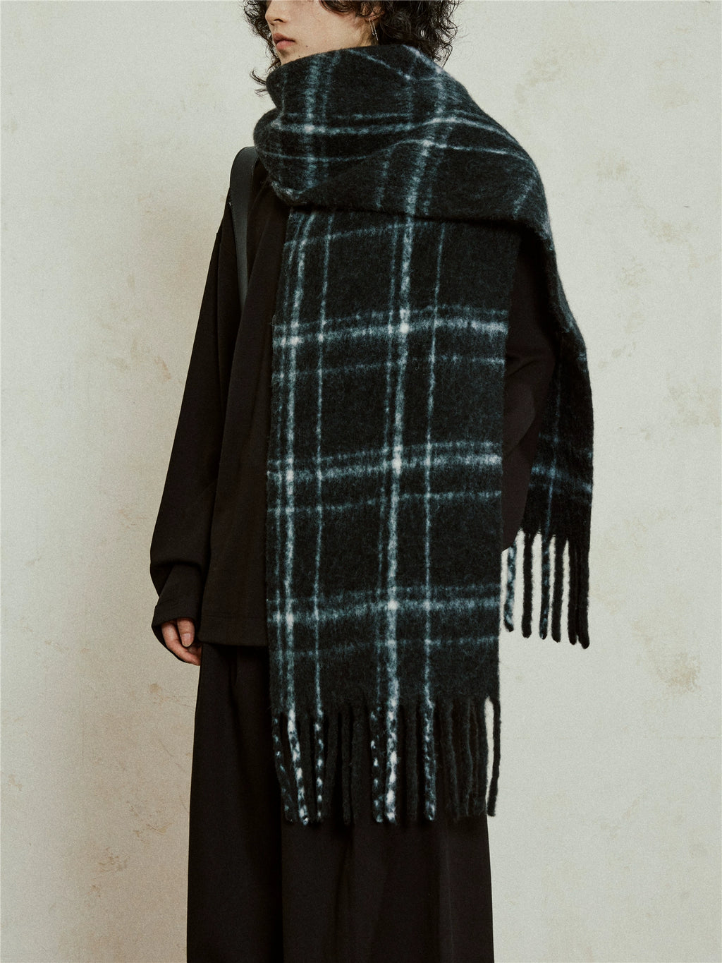 SUNYVONNE Vintage Plaid Fringed Scarf
