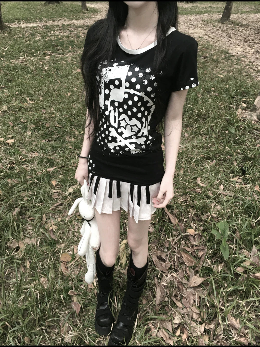 PAIKI Skull Polka Dot Slim-Fit Graphic Tee
