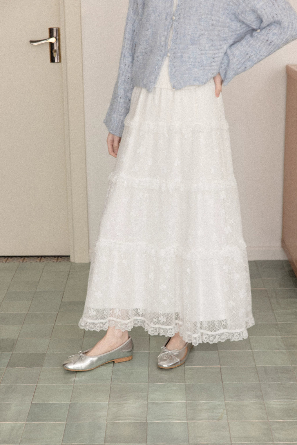 Cantonstory High Waist Skinny Lace Skirt
