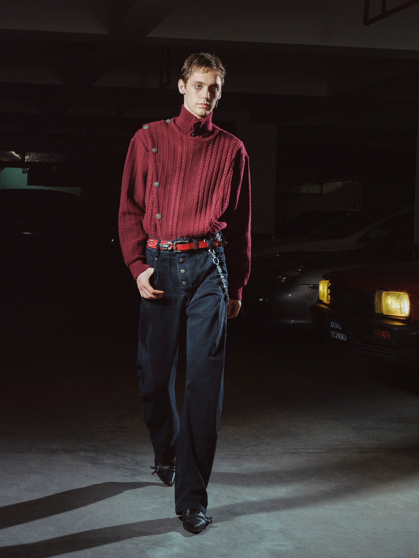 RICHILL Metal Buckle Stopper Twisted Sleeve Turtleneck Sweater
