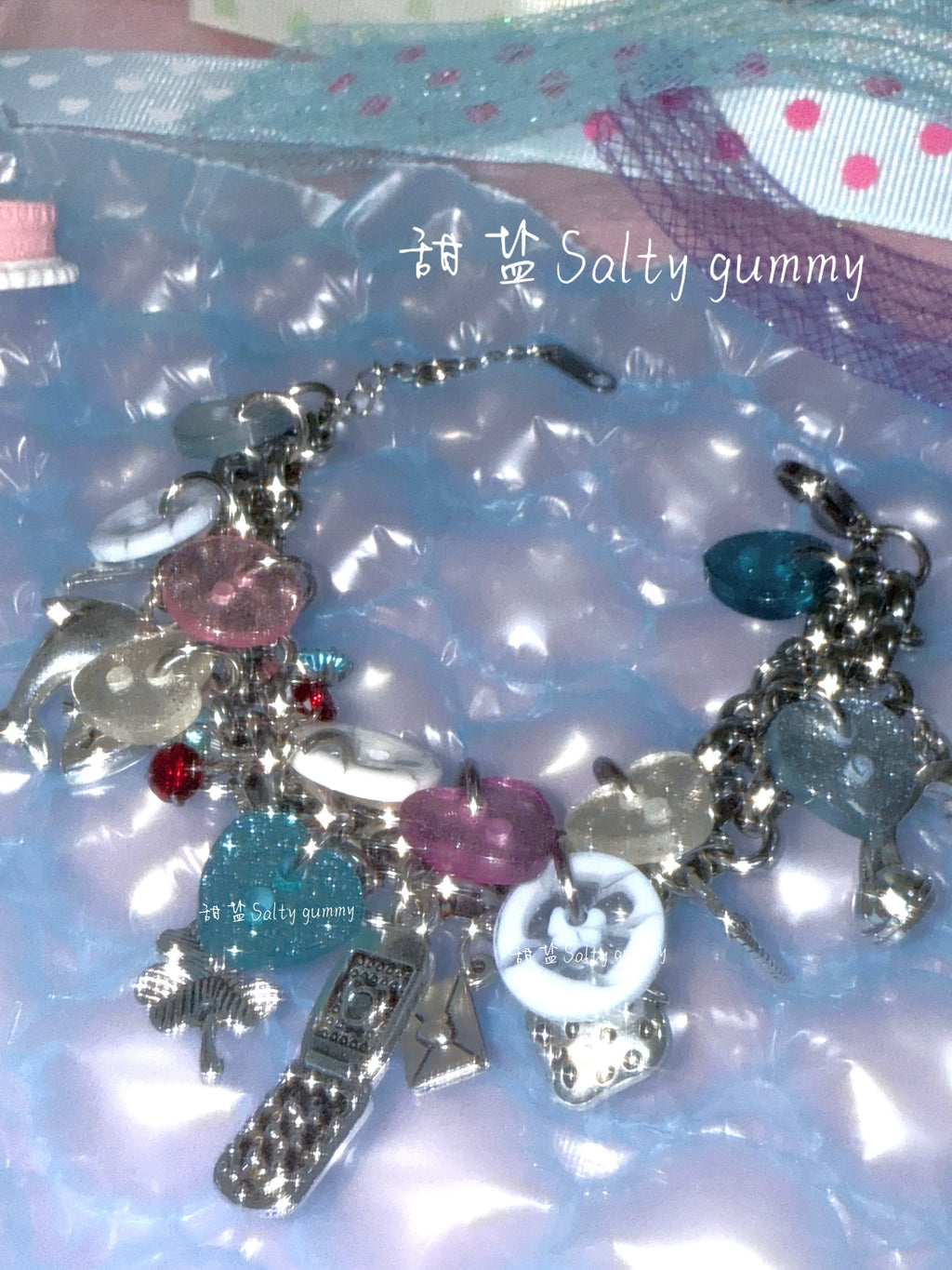 Salty gummy Blue Dream Vintage Dolphin Bracelet