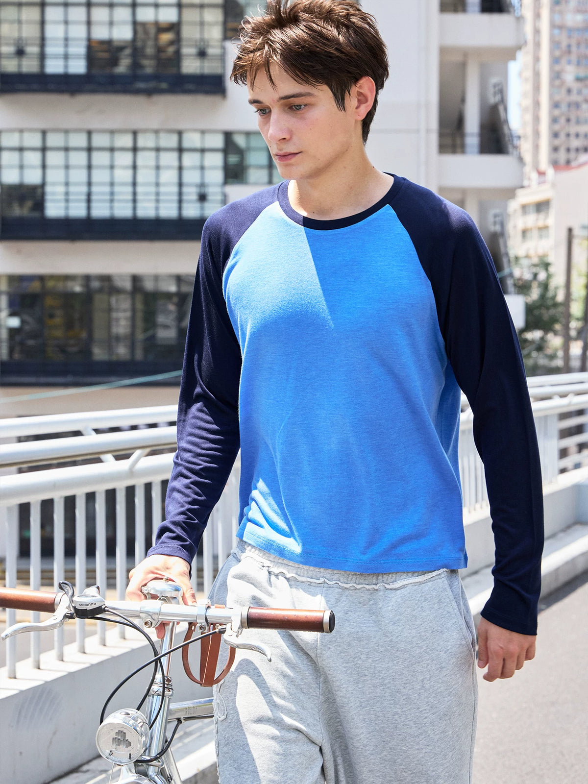 VLABMADE Color-Block 260g Breathable Cropped Long-Sleeve Tee