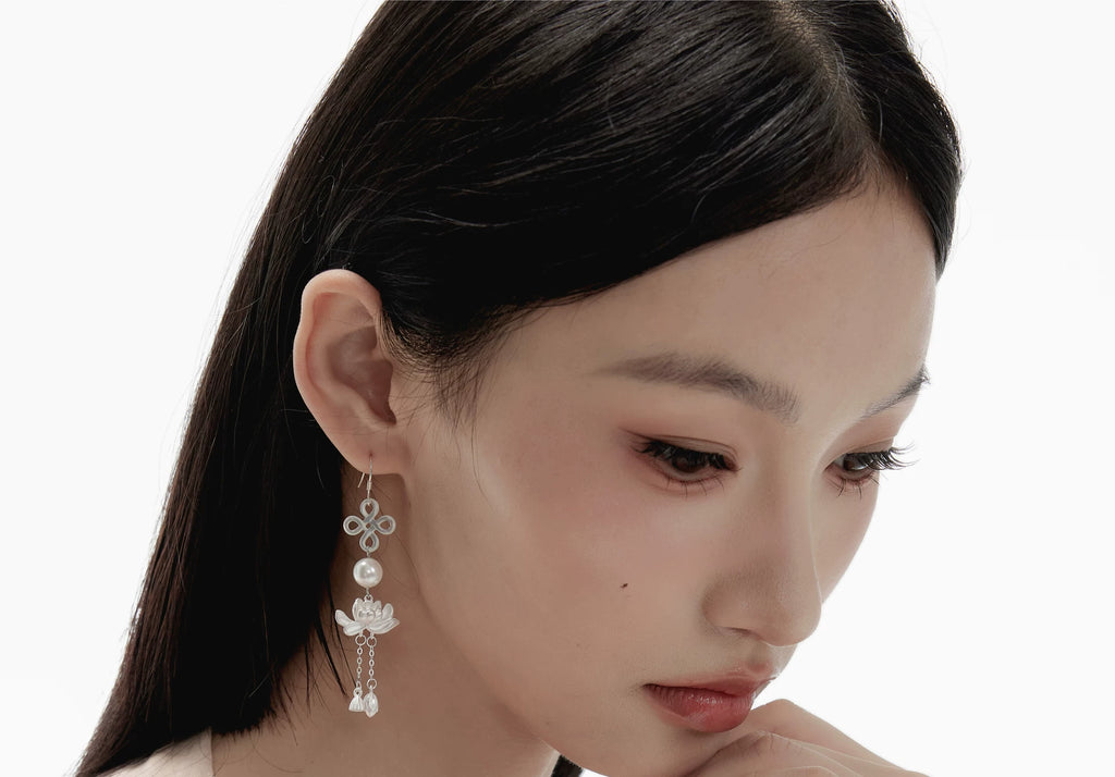 NO SOLUTION Ruyi Knot Sterling Silver Lotus Earrings