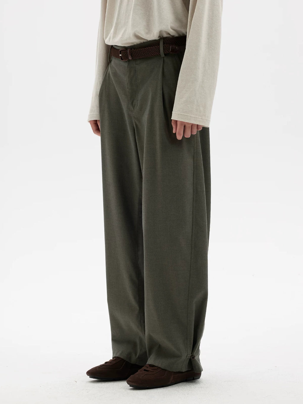 BUTTBILL Relaxed Straight-Leg Pleated Trousers