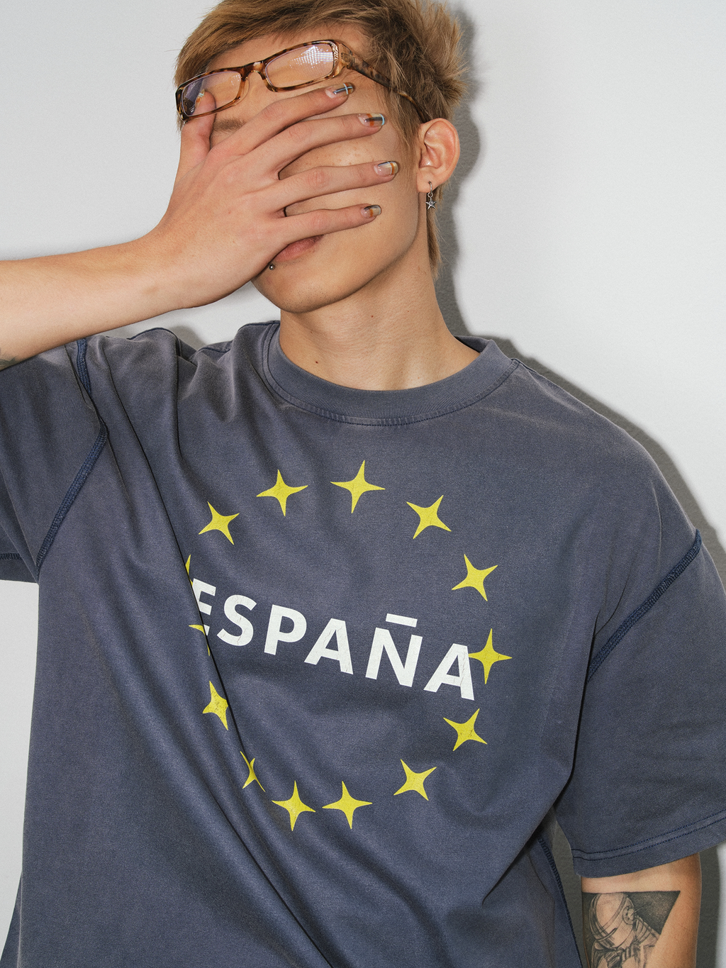 NOVACAM Letter Star Print Loose Tee