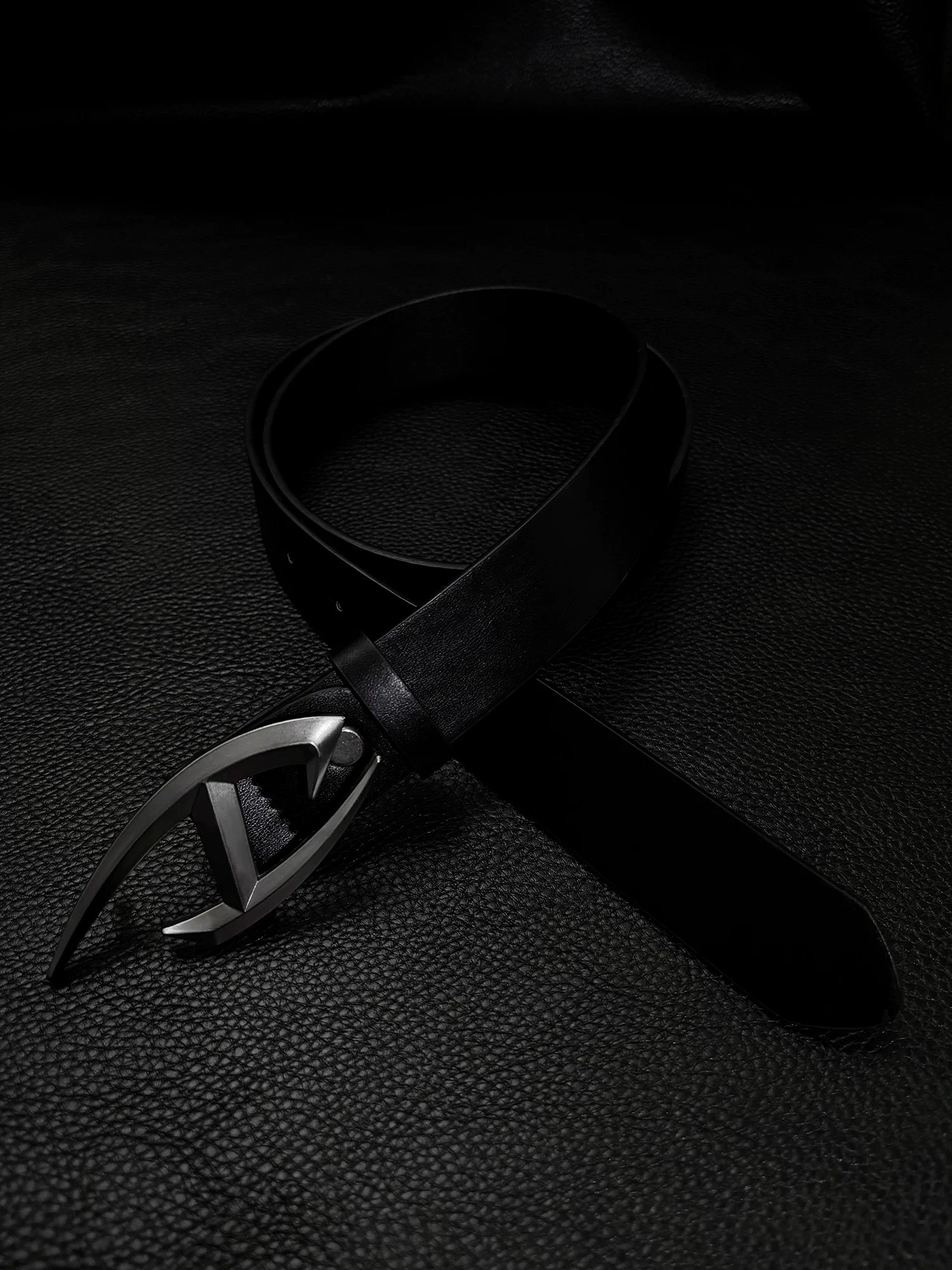 DPOL Futuristic Cleanfit Belt