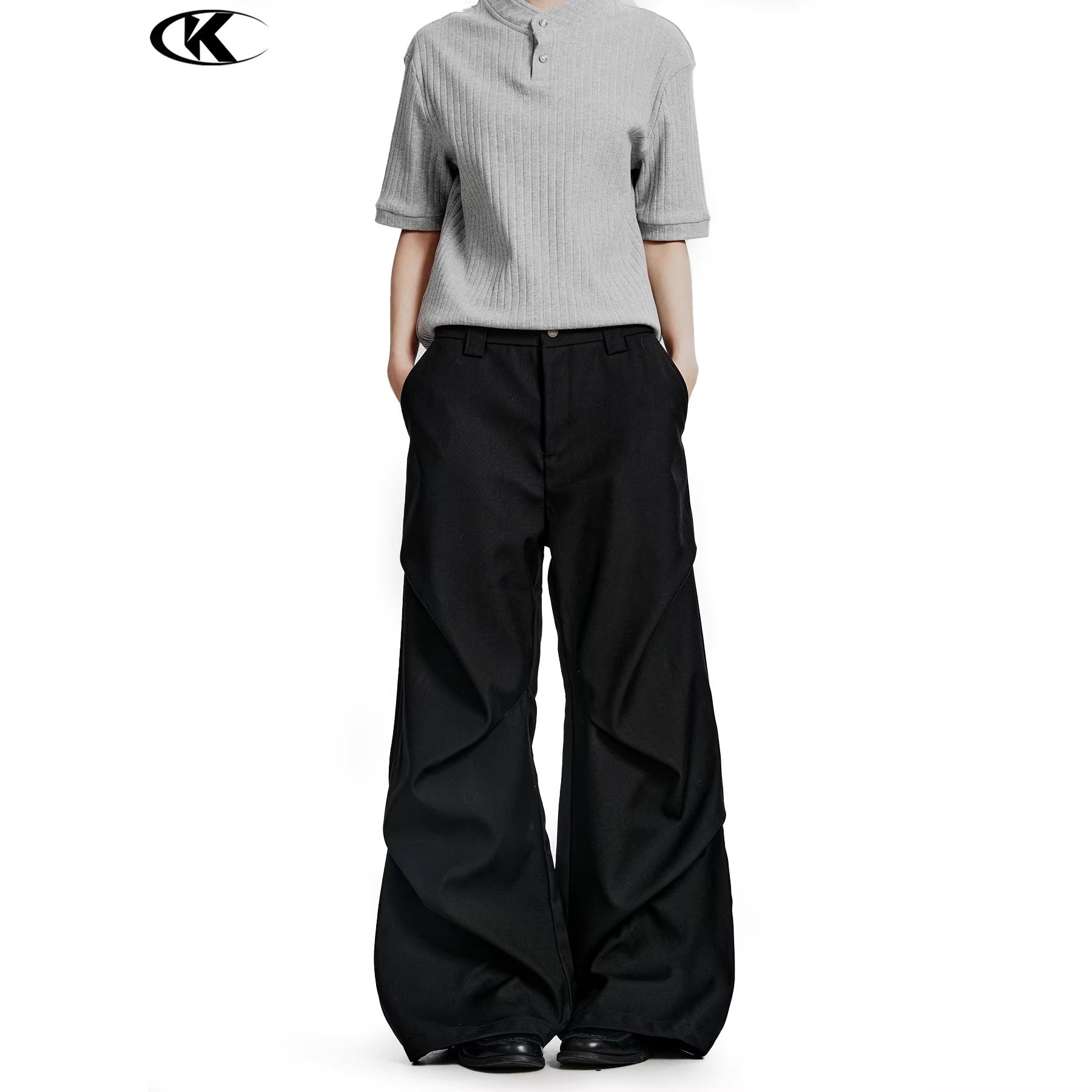 11KN Pleated Straight Leg Trousers