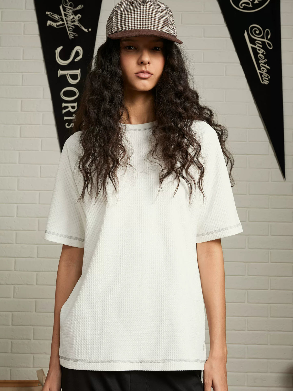 SUPERTOFU Colorblock Waffle Breathable Loose Tee