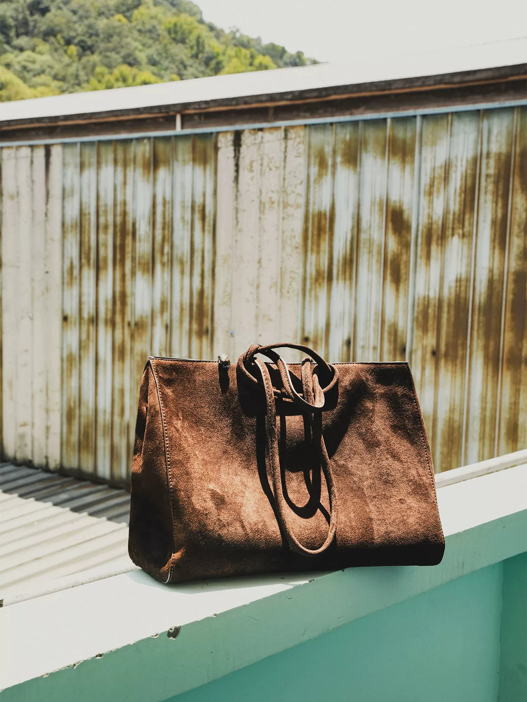 NO LOGO Suede Large-Capacity Shoulder Bag - Zip Top