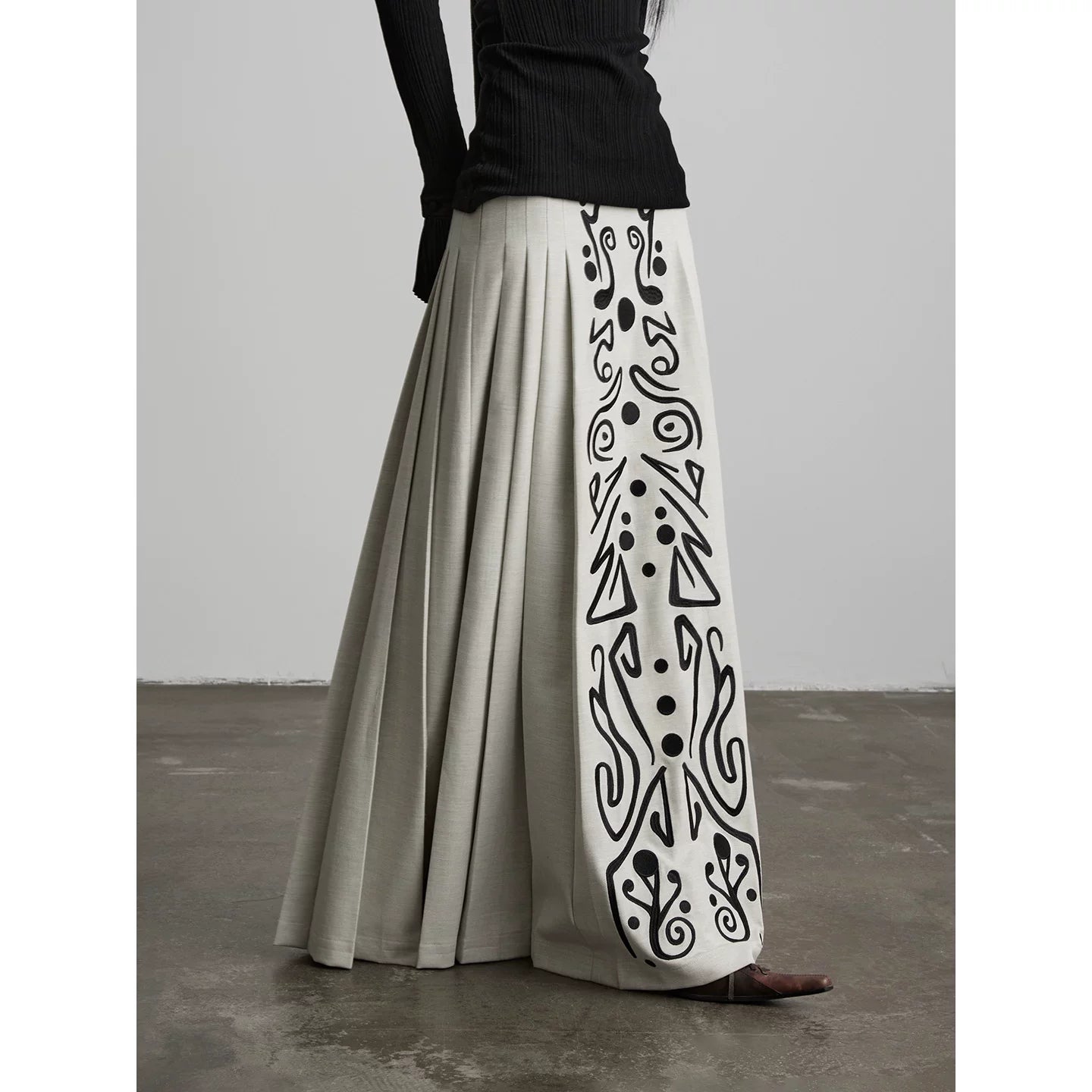 INDULGE Embroidered Pleated Skirt