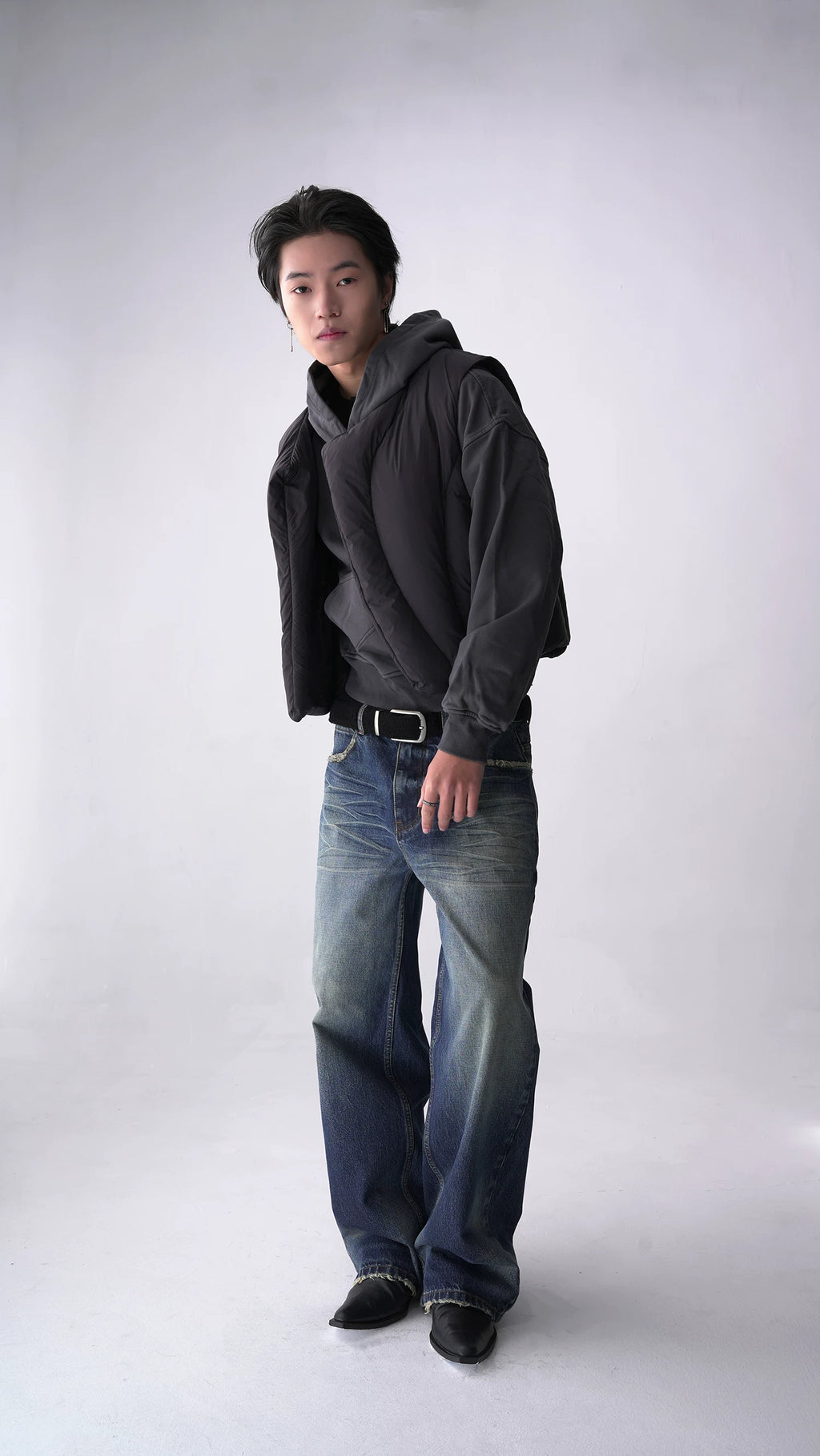 SOUTH FISH Washed Distressed Straight-Leg Jeans