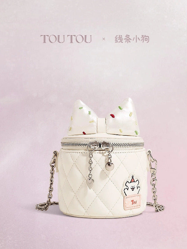TOUTOU White Faux Leather Chain Crossbody Bag - Zip Top