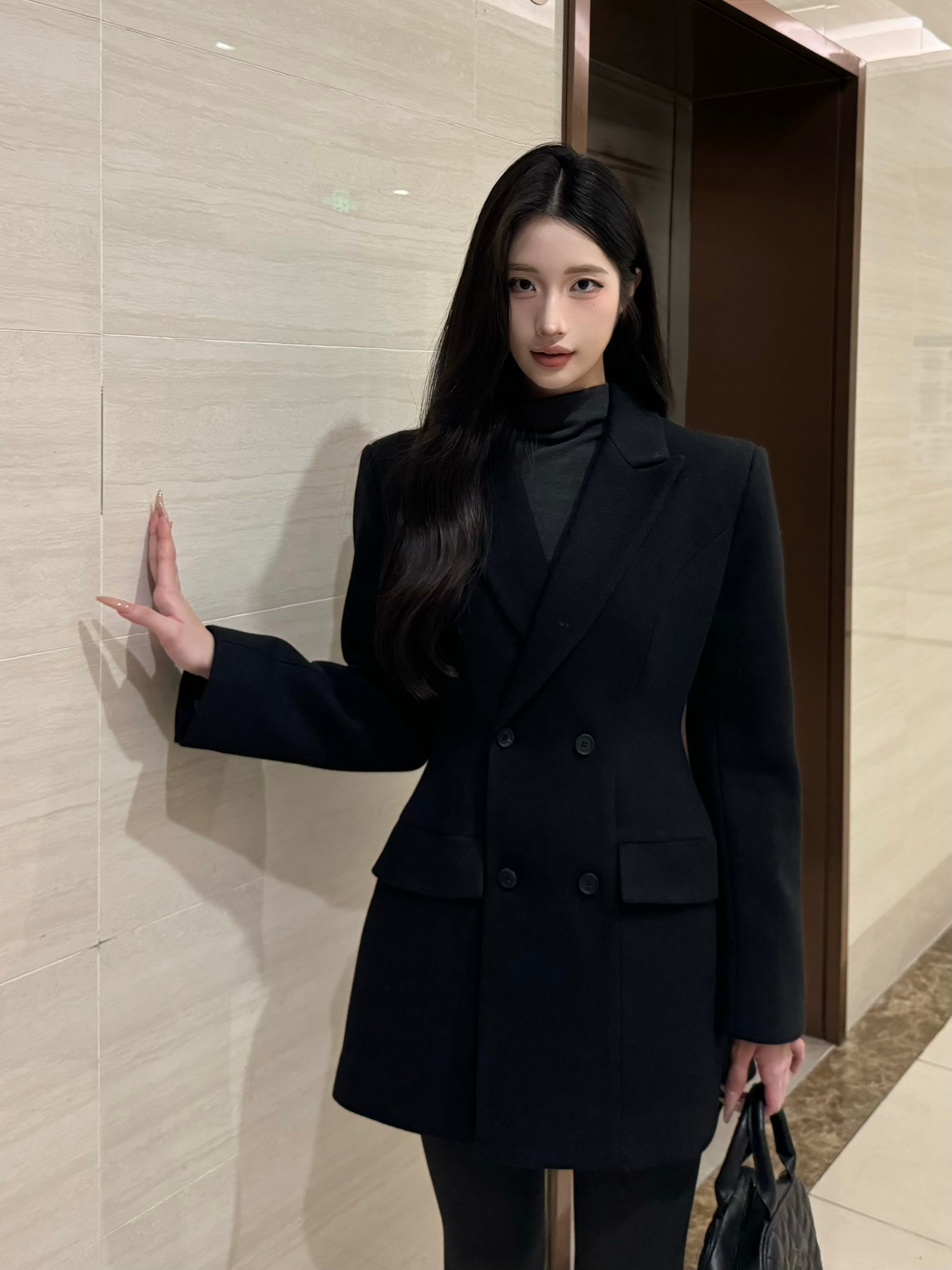 PANPANSTUDIO Minimalist Winter Woolen Slim-fitting and Thin Jacket