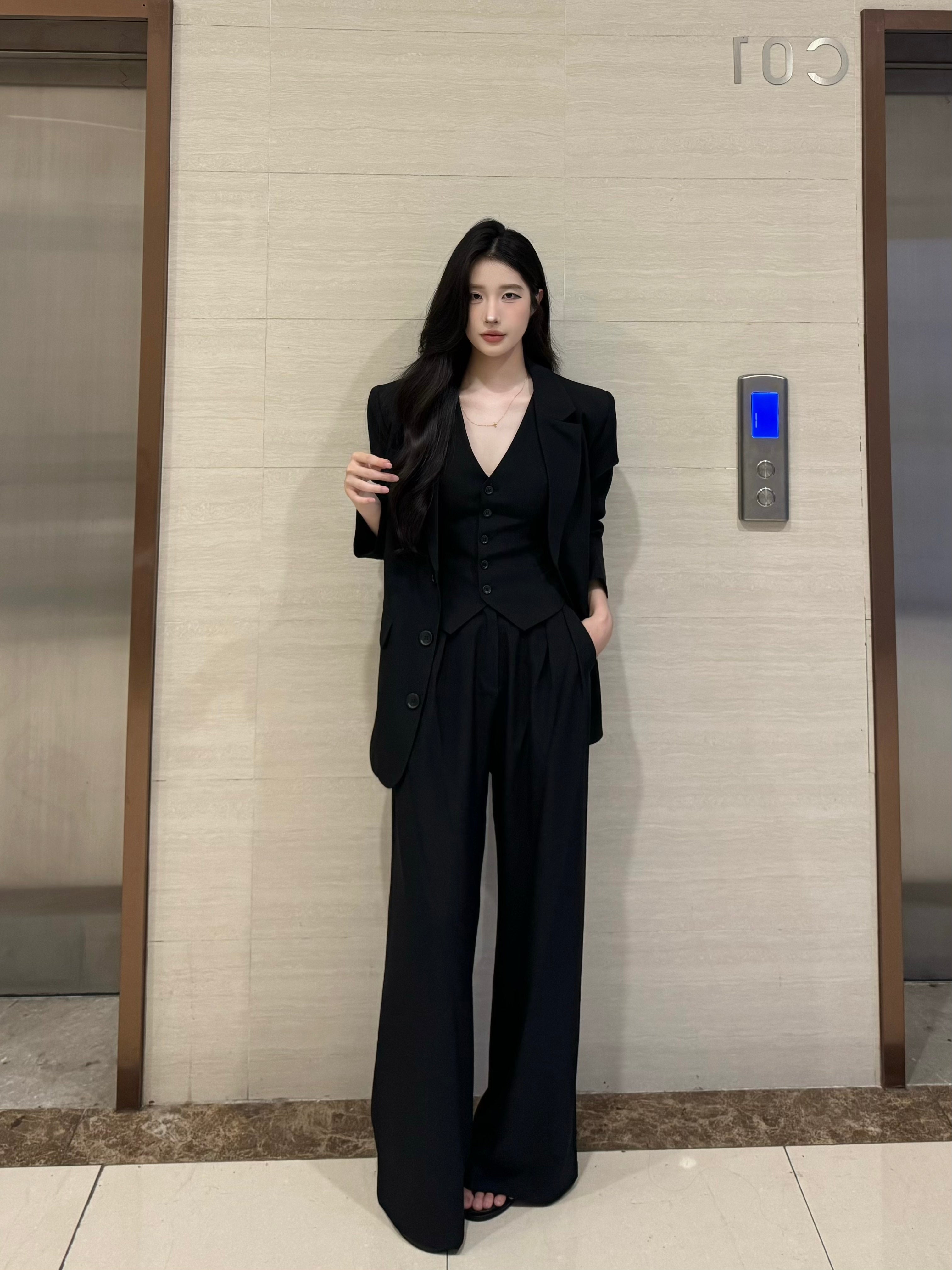 PANPANSTUDIO Simple Commuter Vest Wide-leg Pants Set