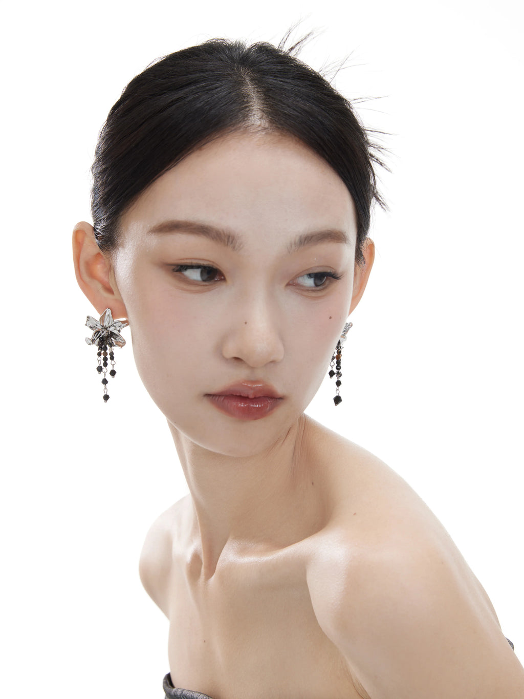 NO SOLUTION Romantic Lily Earrings