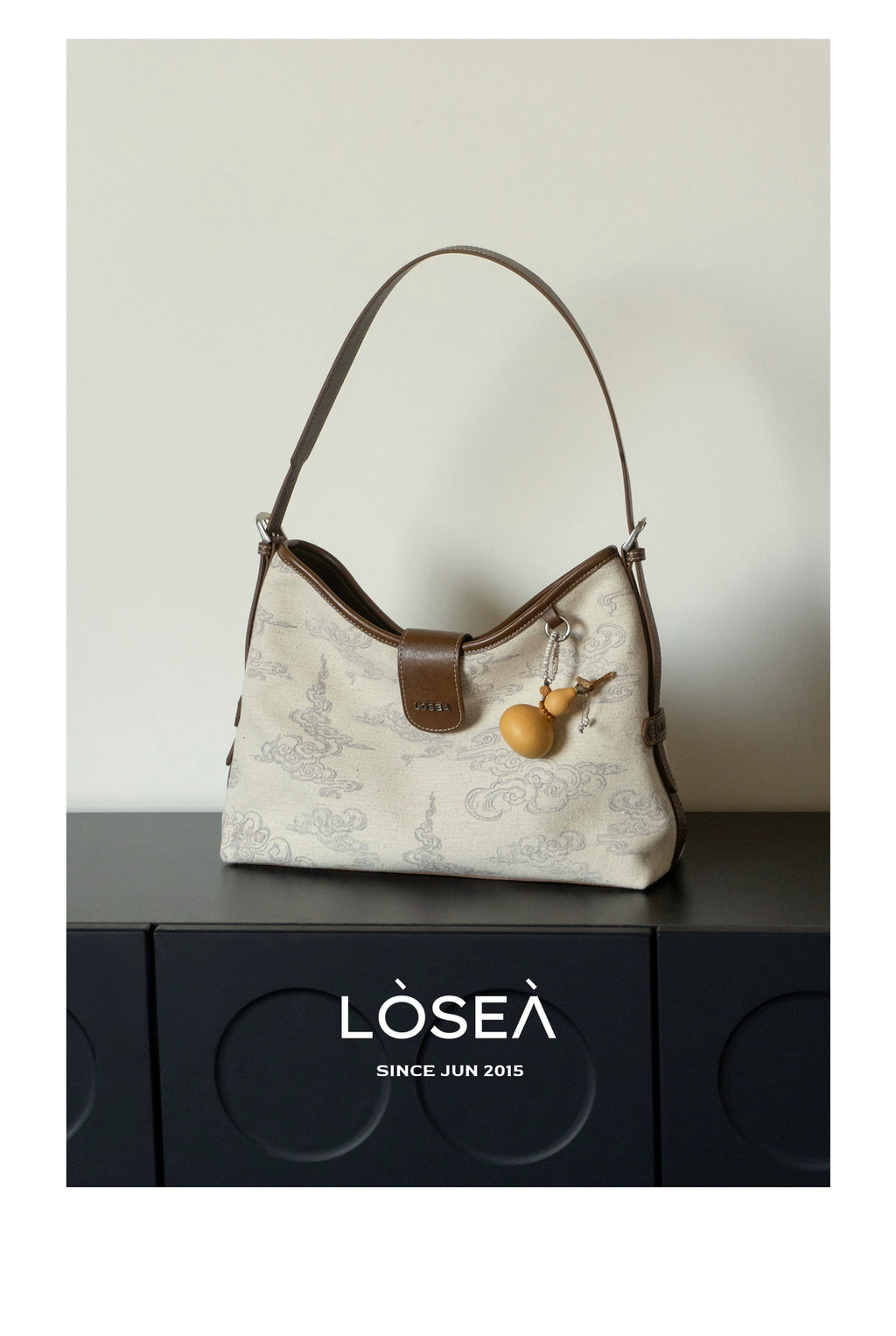 LOSEA Auspicious Cloud Pattern Single Shoulder Underarm Gourd Bag