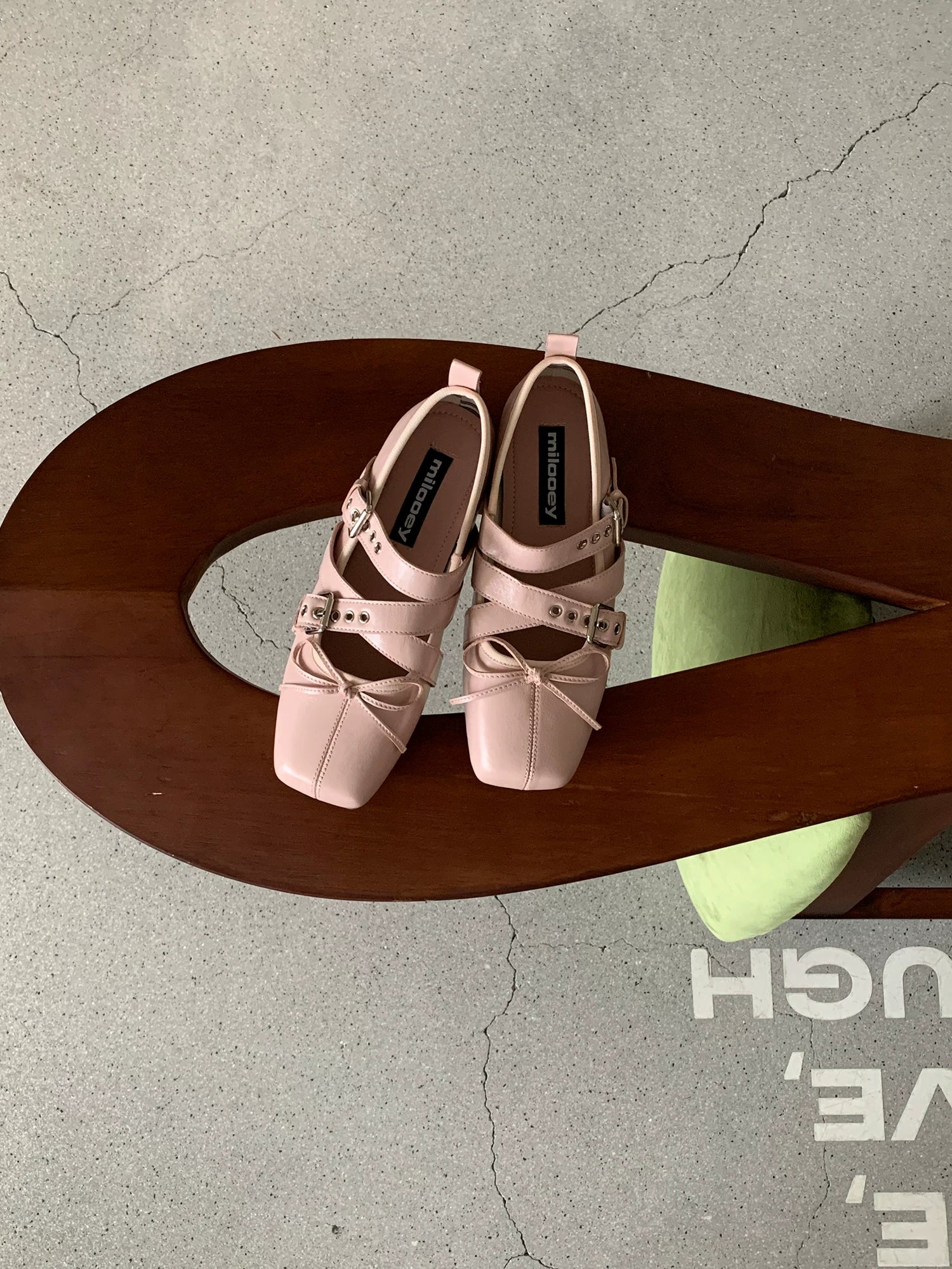 MILOOEY Leather Bow Mary Jane Flats