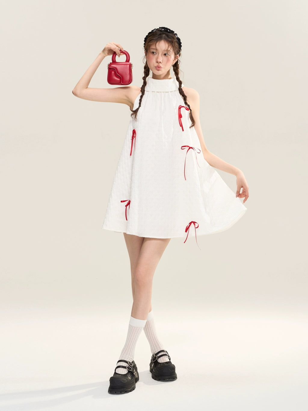 SASSY MOODY Three-dimensional Bow Dress