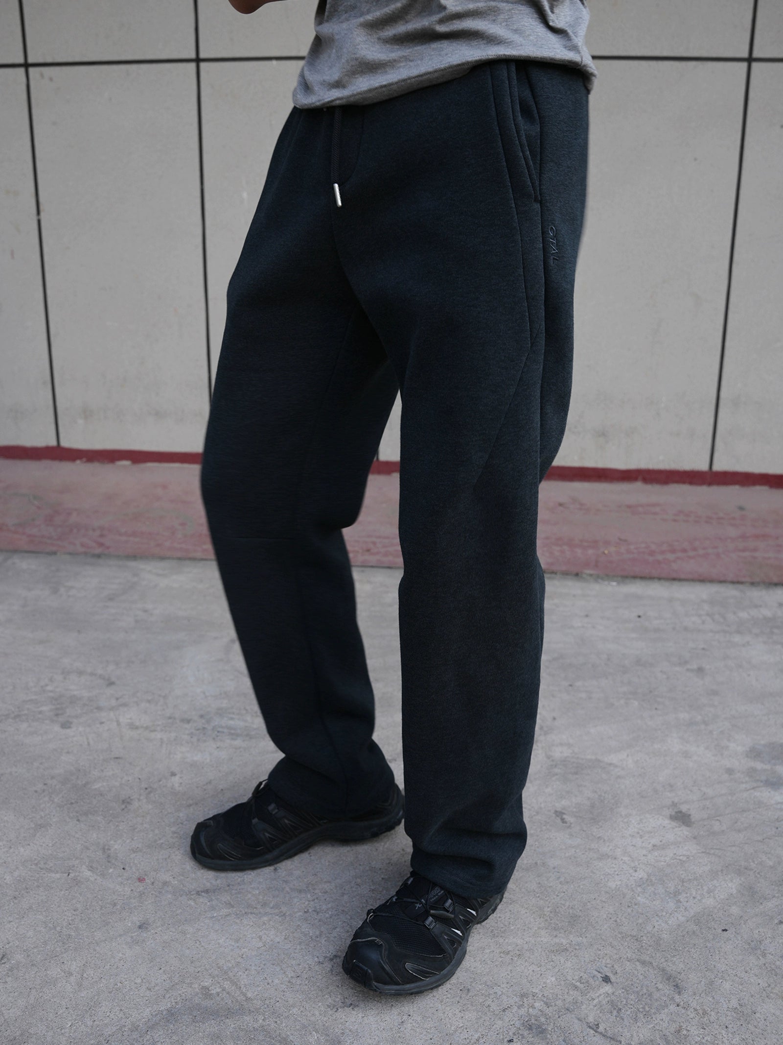 GTAL Thick Drawstring Straight Embroidered Sweatpants
