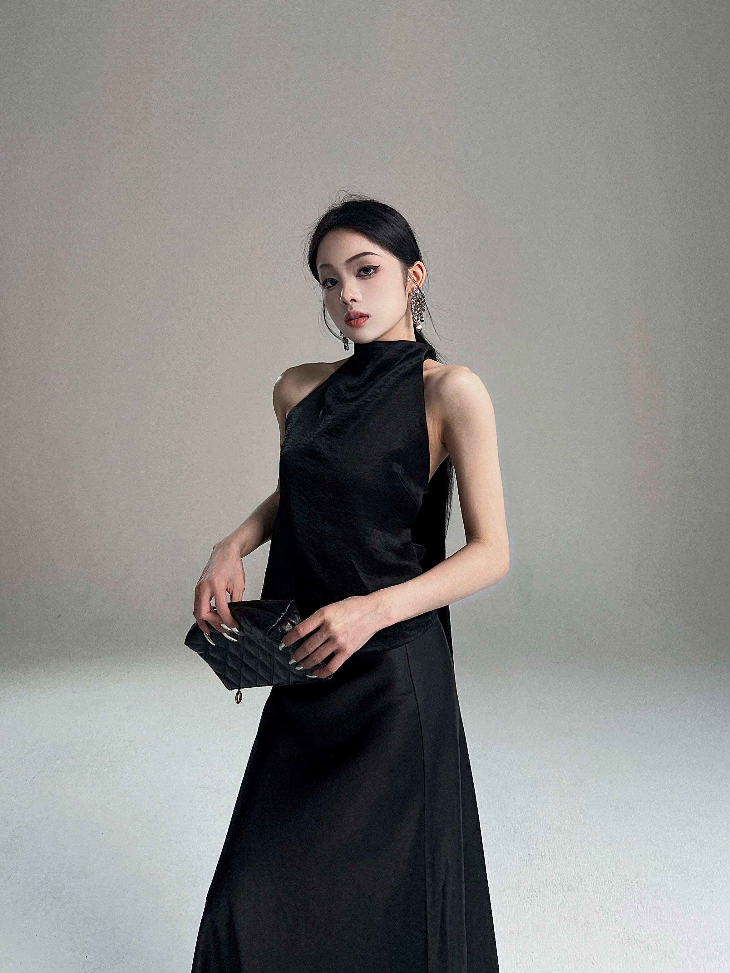 CHUYUQI Temperament Neck Backless Streamer Irregular Top