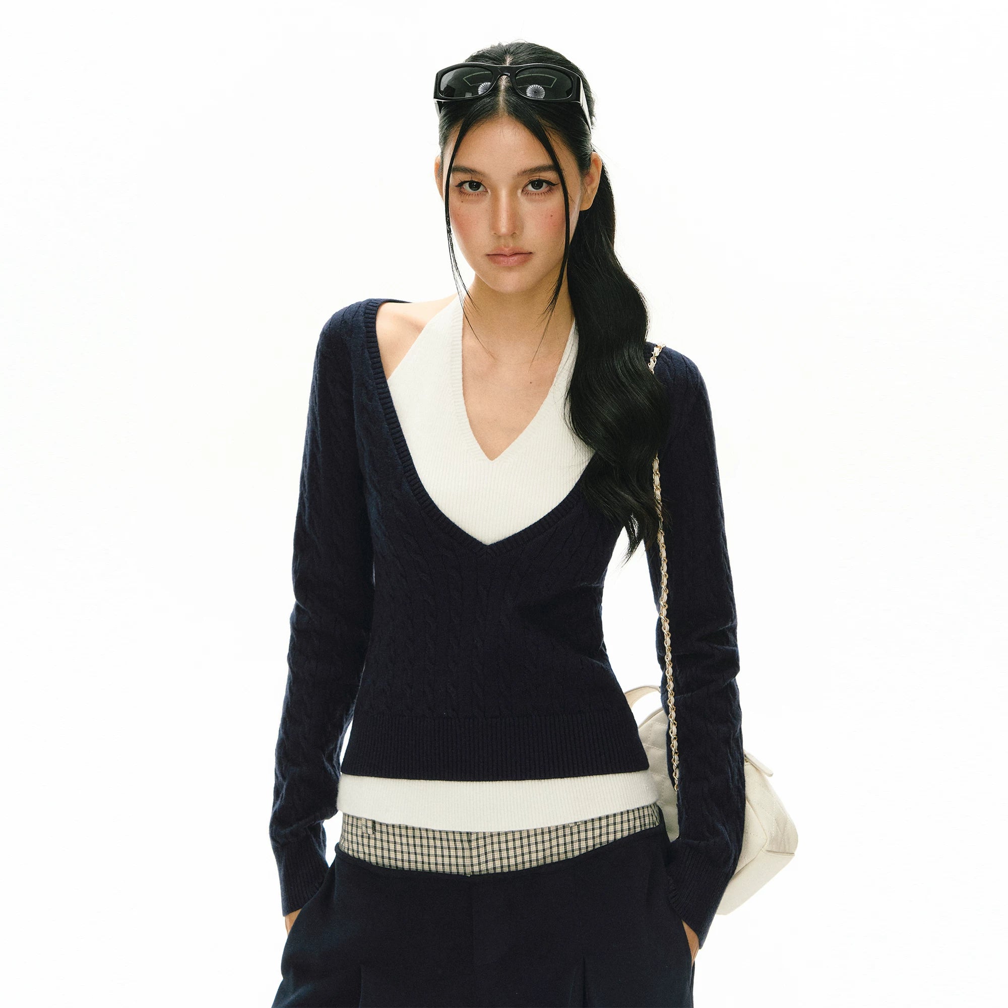 ARISEISM Cropped Slim Fit Knit Sweater