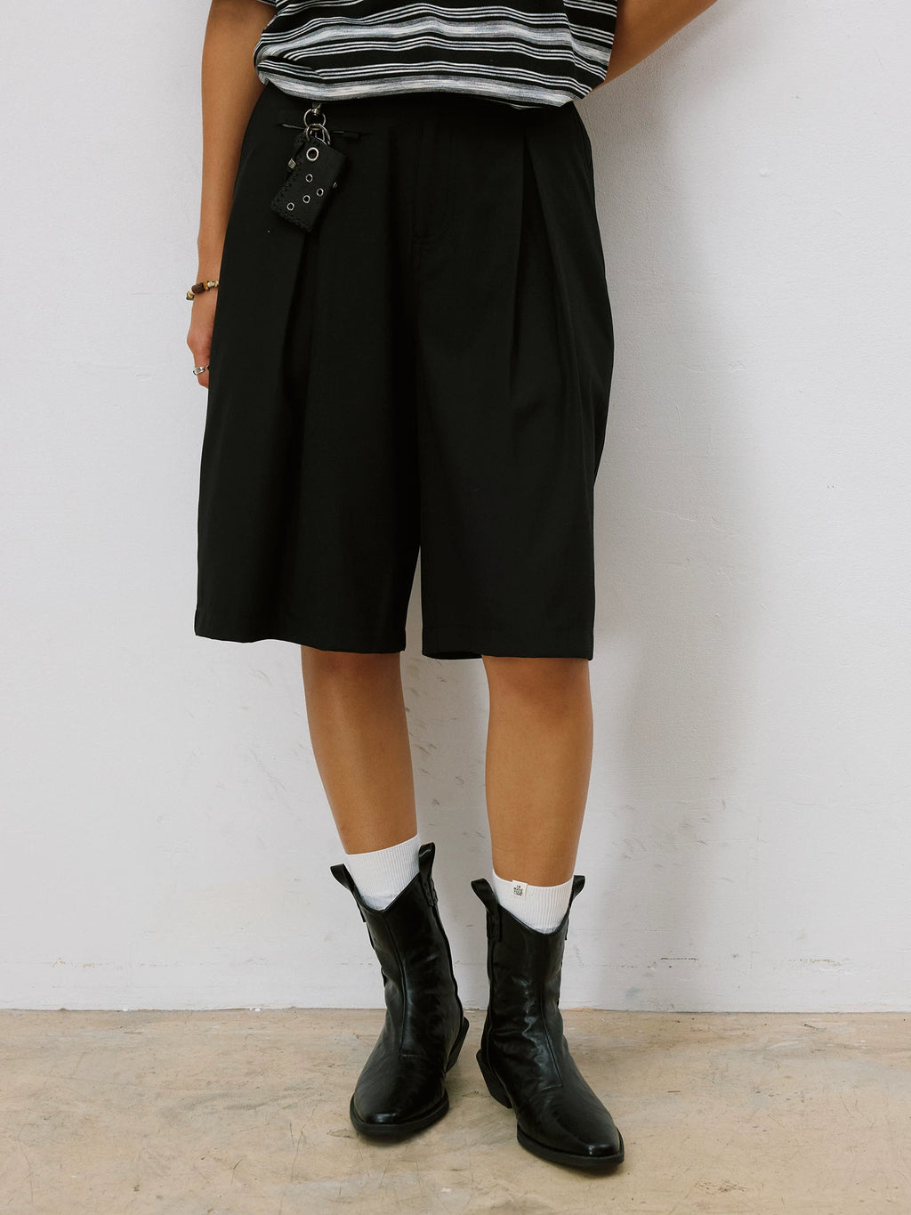 LR MADE 26SS 180G Cool-Touch Pleated Shorts