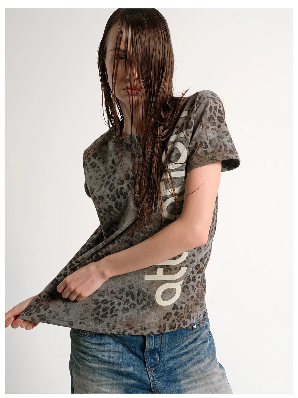 No E Mosen Digital Printed Front Shoulder Tee