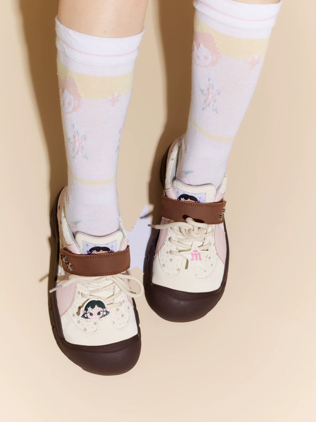 MASOOMAKE x Xiaoman Collection Arrival Graffiti Xiaoman Jacquard Crew Socks