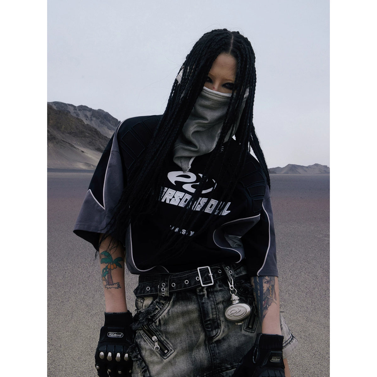 PERSONSOUL Racing Element 3D Embroidered Loose Tee