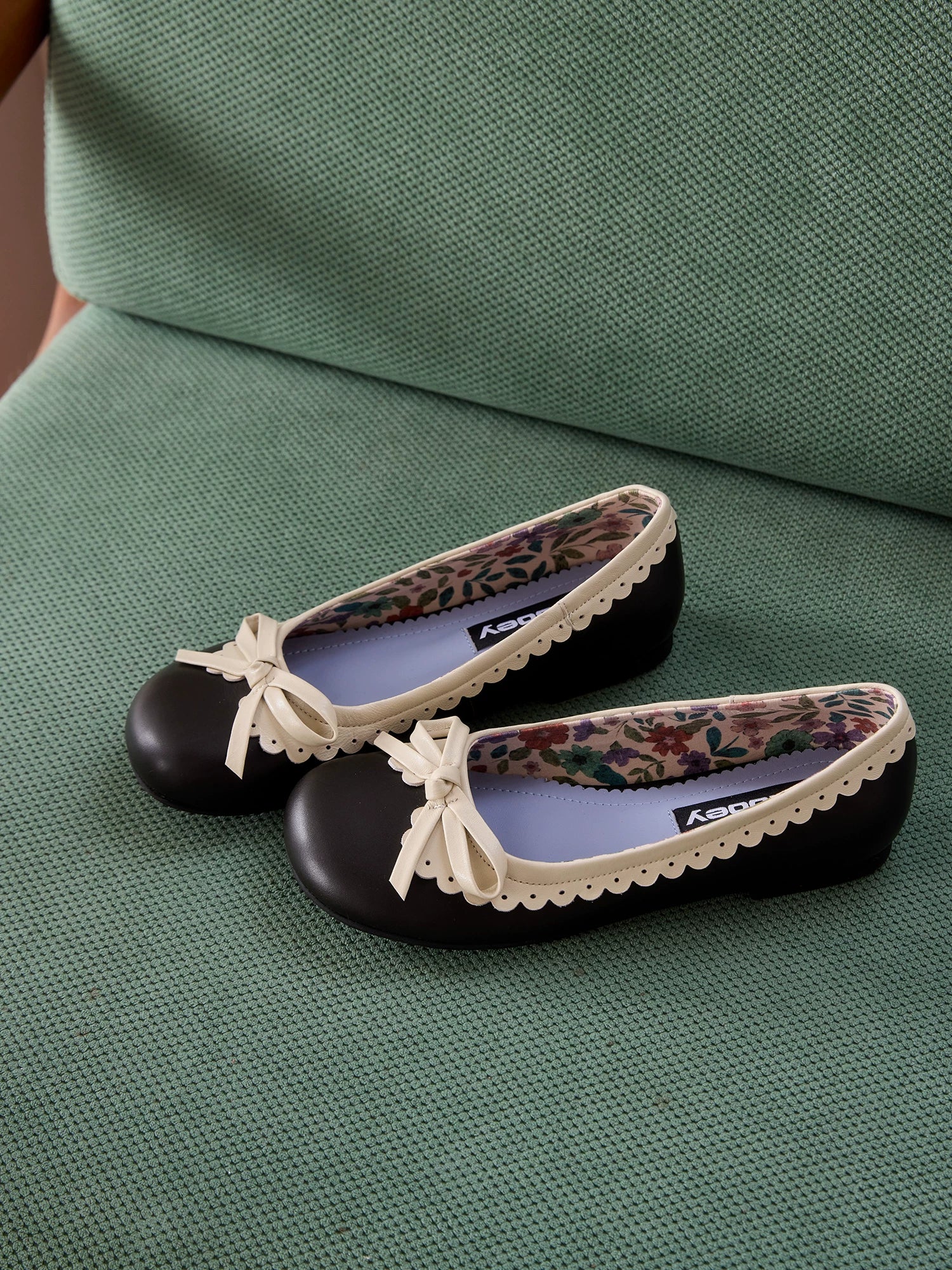 MILOOEY Bow-Detail Leather Ballet Flat