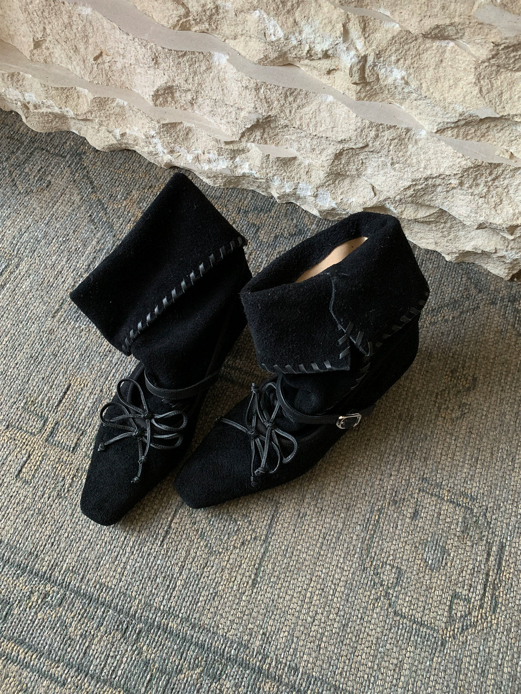 MILOOEY Leather Square-Toe Western Boot