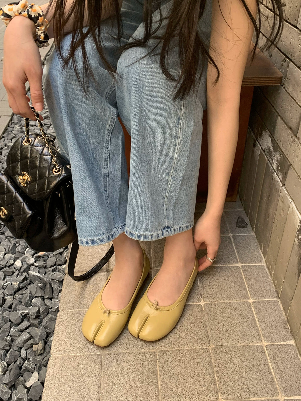 MILOOEY Leather Split-Toe Slip-On Flats