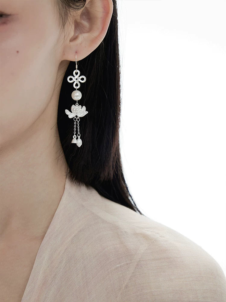 NO SOLUTION Ruyi Knot Sterling Silver Lotus Earrings